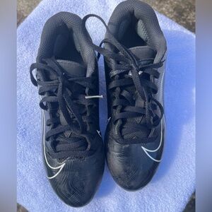 Boy’s Nike Cleats Size 3.5Y